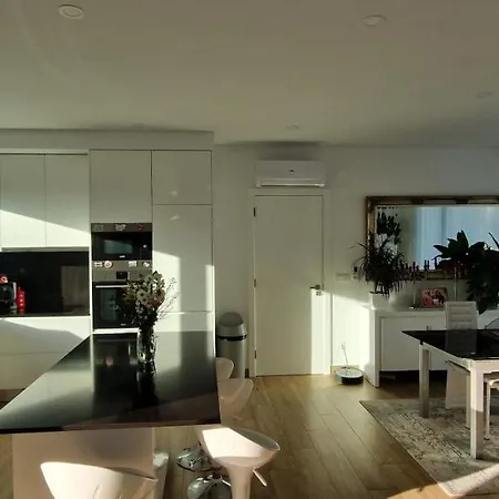 Lara Sweet Kwatera prywatna Sobral do Parelhao